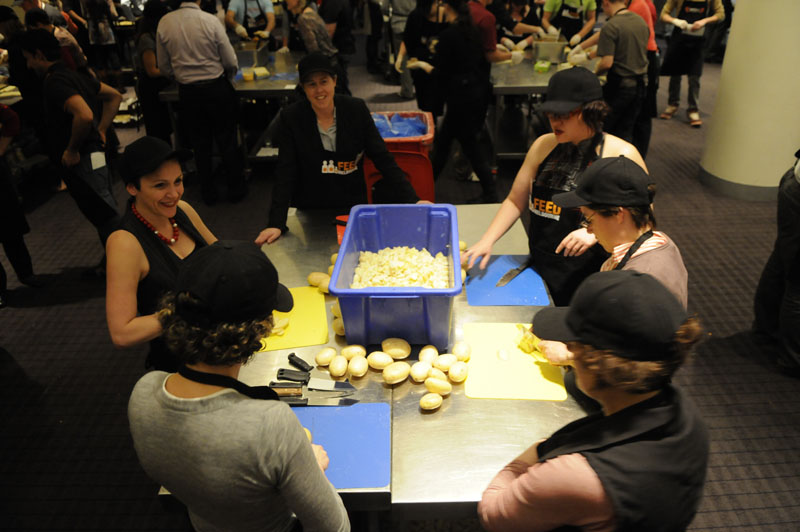 N11FEEDMELBOURNE-GG14#230C3